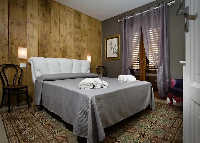 Via Nuova * Castellammare del Golfo